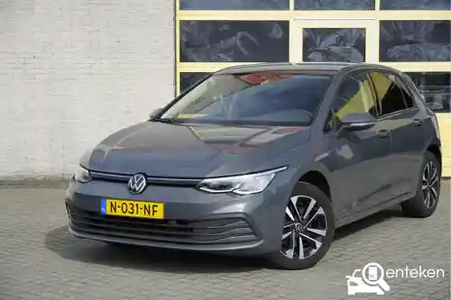VW Golf 1.0 eTSI 2021