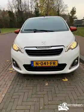 Peugeot 108 1.2 PureTech 82 2015