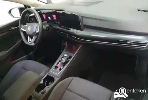 VW Golf 1.5 eTSI 2021