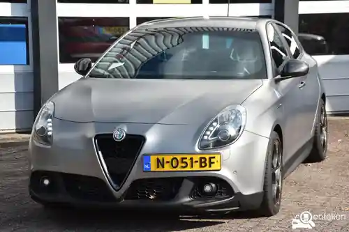 Alfa Romeo Giulietta Quadrifoglio 2014
