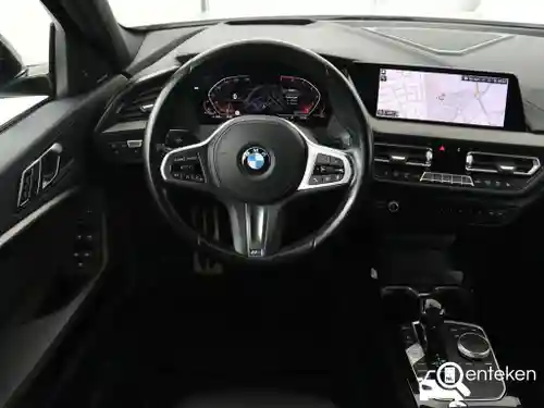 BMW 118i 2021