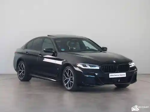 BMW 545e 2021
