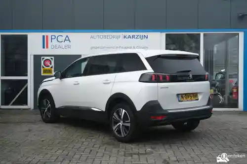 Peugeot 5008 1.2 PureTech 130 2021