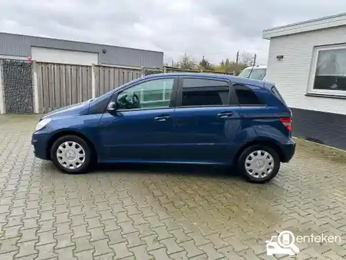 Mercedes-Benz B 180 2011