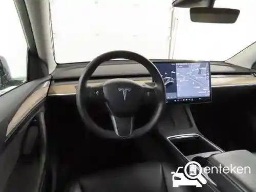 Tesla Model Y Maximum Range 2021