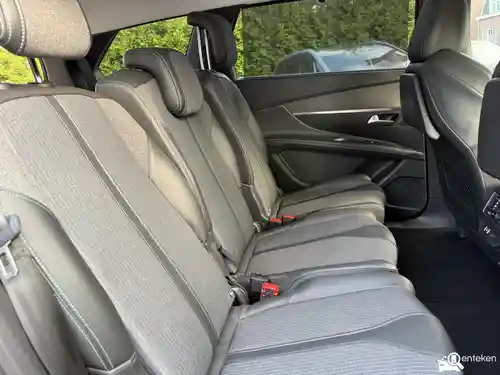 Peugeot 5008 1.2 PureTech 130 2021