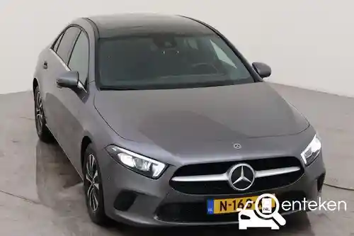 Mercedes-Benz A 180  2022