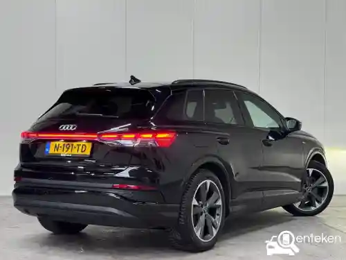 Audi Q4 40 e-tron 2021