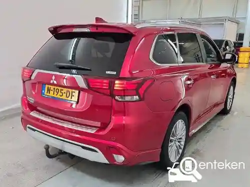 Mitsubishi Outlander 2.4 Plug-In Hybrid 2021