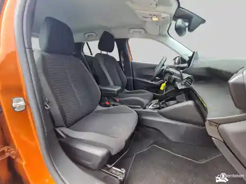 Peugeot 2008 1.2 PureTech 130 2021
