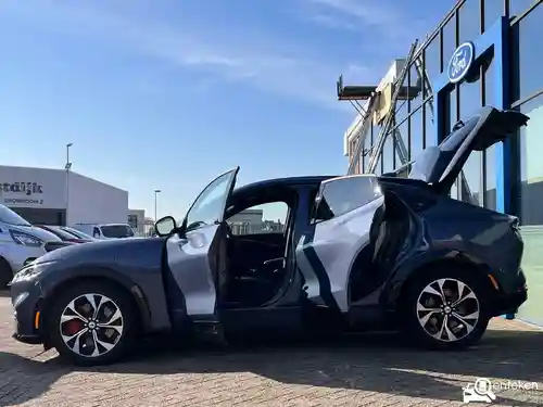 Ford Mustang Mach-E Extended Range 2021