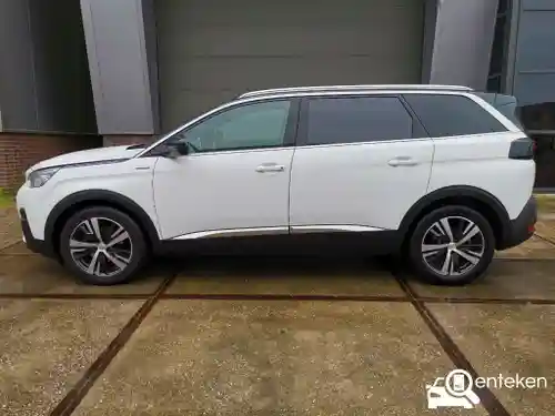 Peugeot 5008 1.6 THP 165 2018