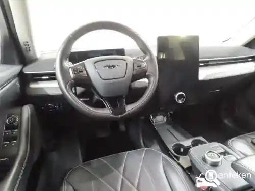 Ford Mustang Mach-E Extended Range 2021