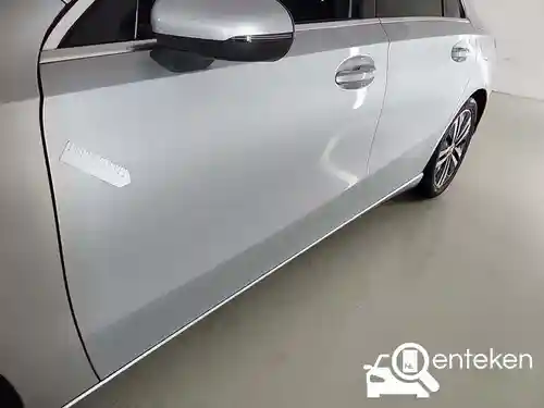 Mercedes-Benz A 180  2022