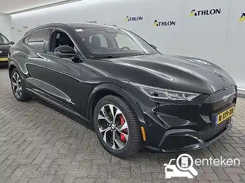 Ford Mustang Mach-E Standard Range 2021