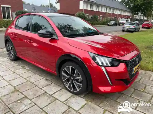 Peugeot 208 1.2 PureTech 100 2021