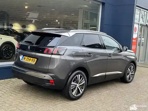 Peugeot 3008 1.2 PureTech 130 2021