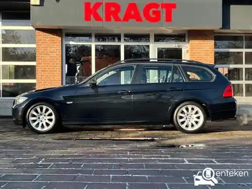 BMW 318i Touring 2008