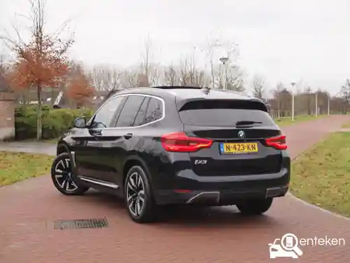 BMW iX3 2021