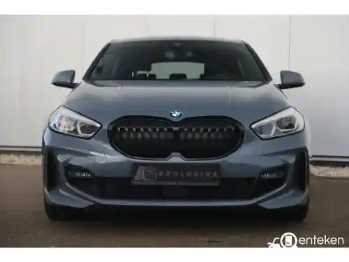 BMW 118i 2022