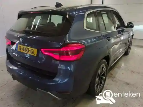 BMW iX3 2021