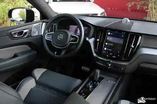 Volvo XC60 Plug-in Hybrid T8 2022