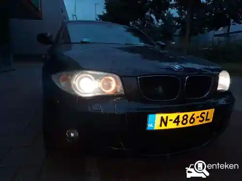 BMW 118i 2011