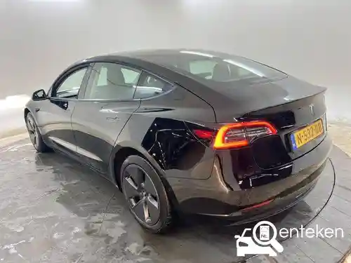 Tesla Model 3 Standard Range Plus 2021