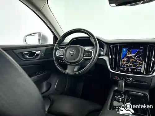 Volvo V60 T6 2021
