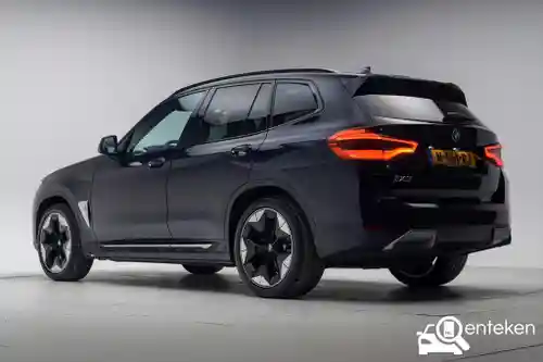 BMW iX3 2021