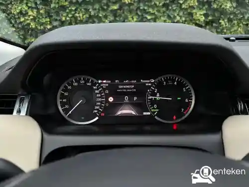 Land Rover Discovery Sport P300e 2021