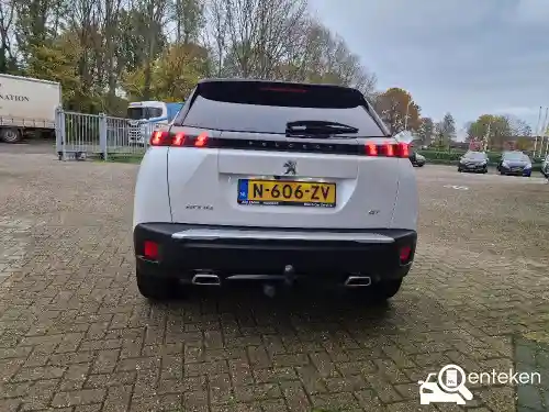 Peugeot 2008 1.2 PureTech 130 2021