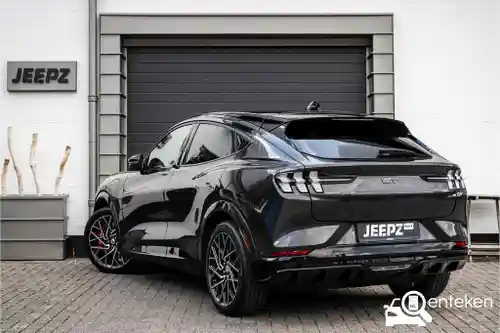 Ford Mustang Mach-E GT 2021