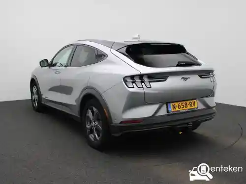 Ford Mustang Mach-E Standard Range 2021