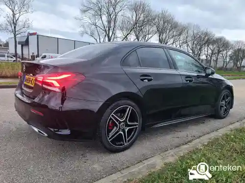 Mercedes-Benz A 180  2021