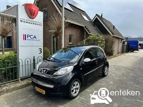 Peugeot 107 1.0 70 2012