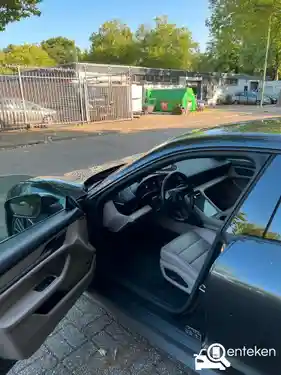 Porsche Taycan 2022