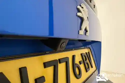 Peugeot 2008 1.2 PureTech 130 2021