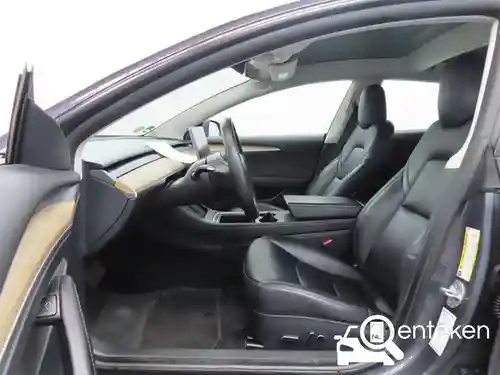 Tesla Model 3 Standard Range Plus 2021