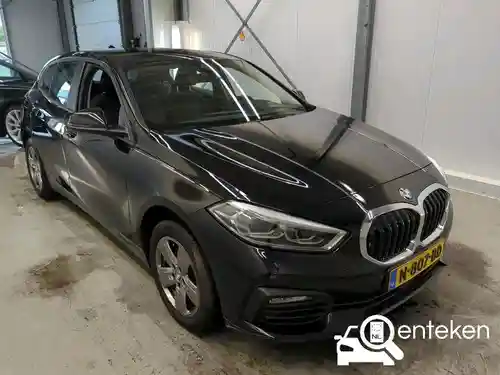 BMW 118i 2021