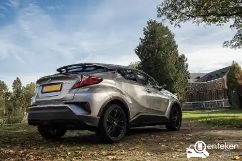 Toyota C-HR 1.8 Hybrid 2019