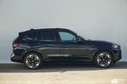 BMW iX3 2021