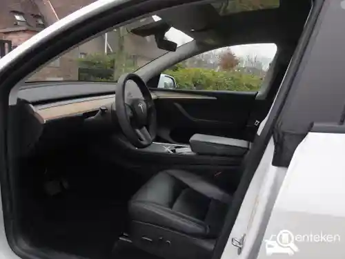 Tesla Model Y Maximum Range 2021