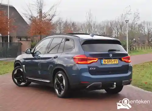 BMW iX3 2021