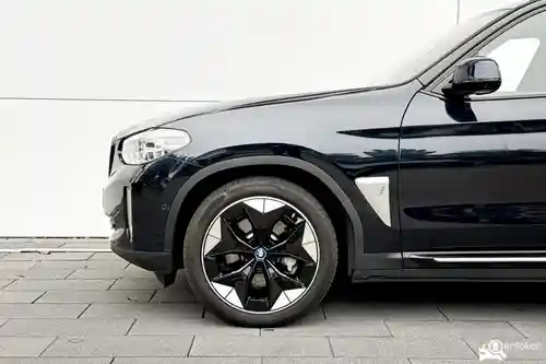 BMW iX3 2021