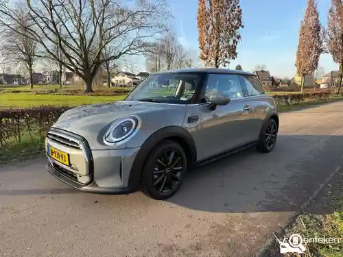 MINI  One 2022