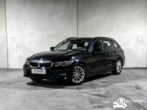 BMW 318i Touring 2022
