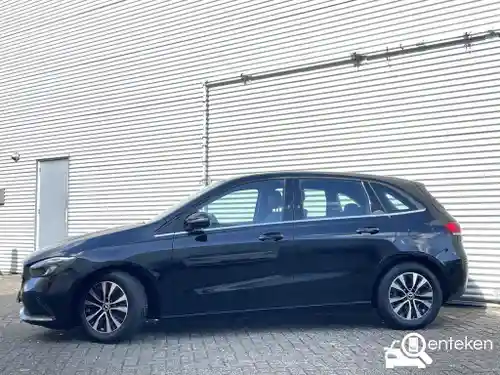 Mercedes-Benz B 180 2021