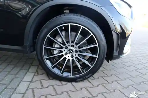Mercedes-Benz GLC 300 e 2021