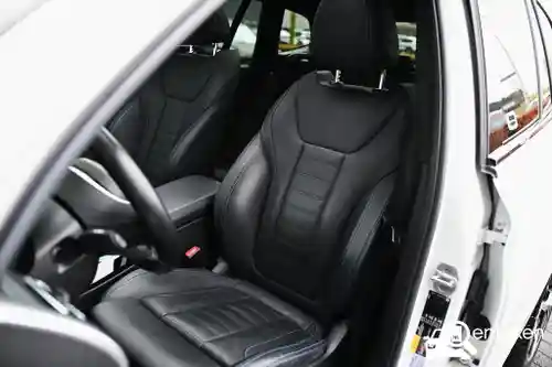 BMW iX3 2021